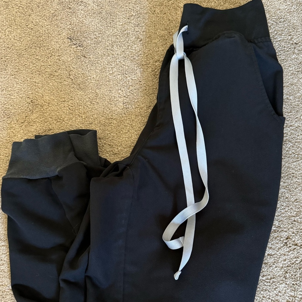 FIGS High Waisted Black Scrub Joggers- Women’s- XXS/Petite